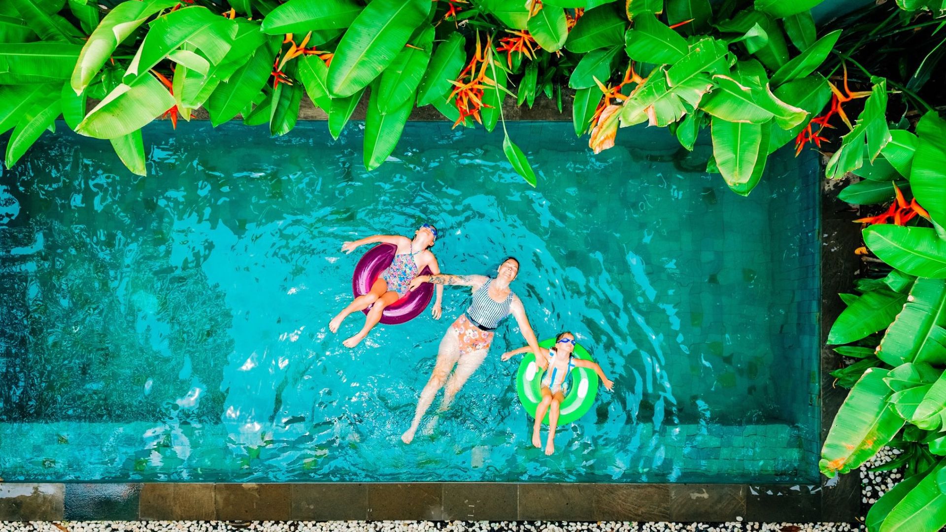 You Can Now Get Airbnb Perks With Amex: Here's How It Works